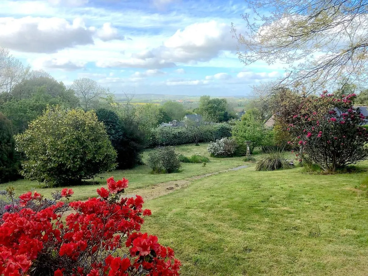Gite D'Hote Romantique Et Artistique Au Coeur De Locronan Guest house