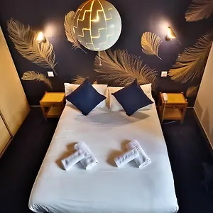 Logis Le Prieure Hotel