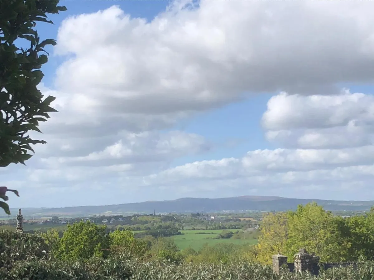 Gite D'Hote Romantique Et Artistique Au Coeur De Locronan